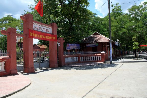 dich vu tham tu hai ba trung dich vu tham tu hai ba trung