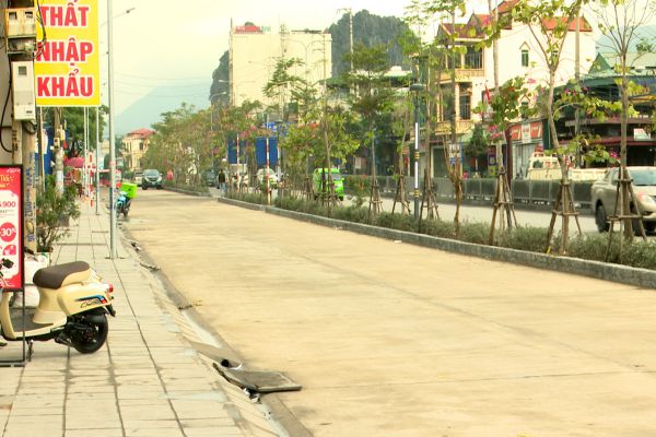 dich vu tham tu yen bai