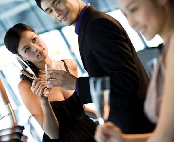 Cách nói chuyện với nhân tình của chồng