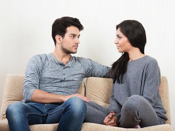 Phải làm sao khi bạn trai ngoại tình với bạn thân Người yêu ngoại tình thì nên làm gì