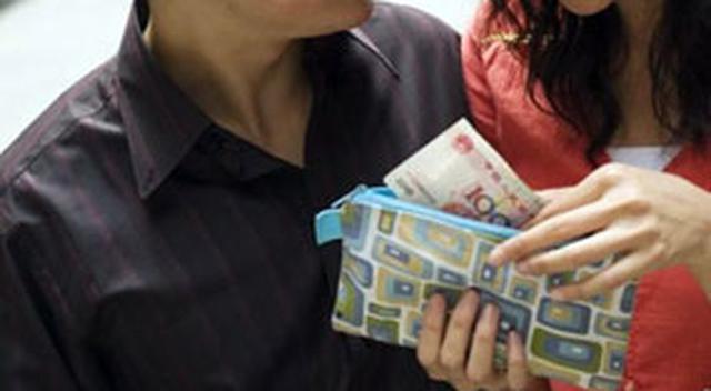 Phải làm sao khi bị bạn trai lừa dối tiền bạc Phải làm sao khi bị bạn trai lừa dối tiền bạc